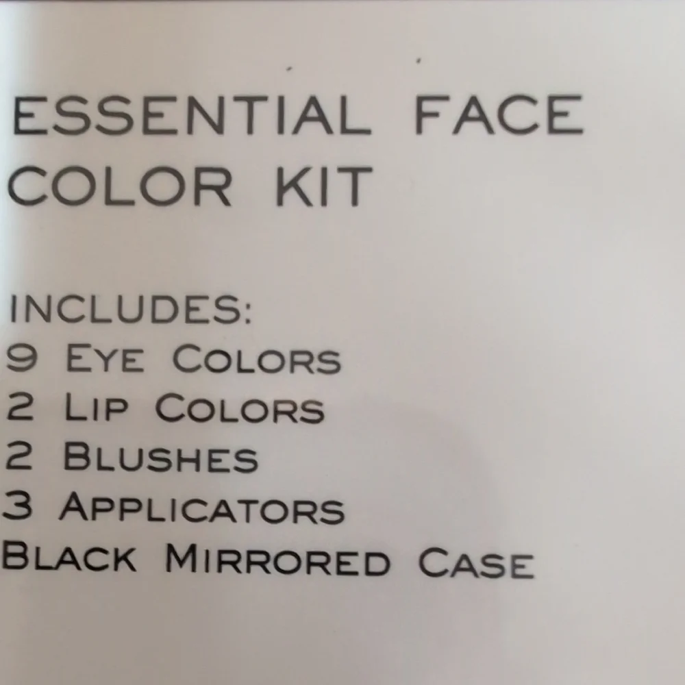 ME Makeover Essentials Face Color Kit - Black and Silver